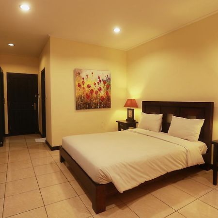 Hotel Intansari Denpasar Eksteriør billede