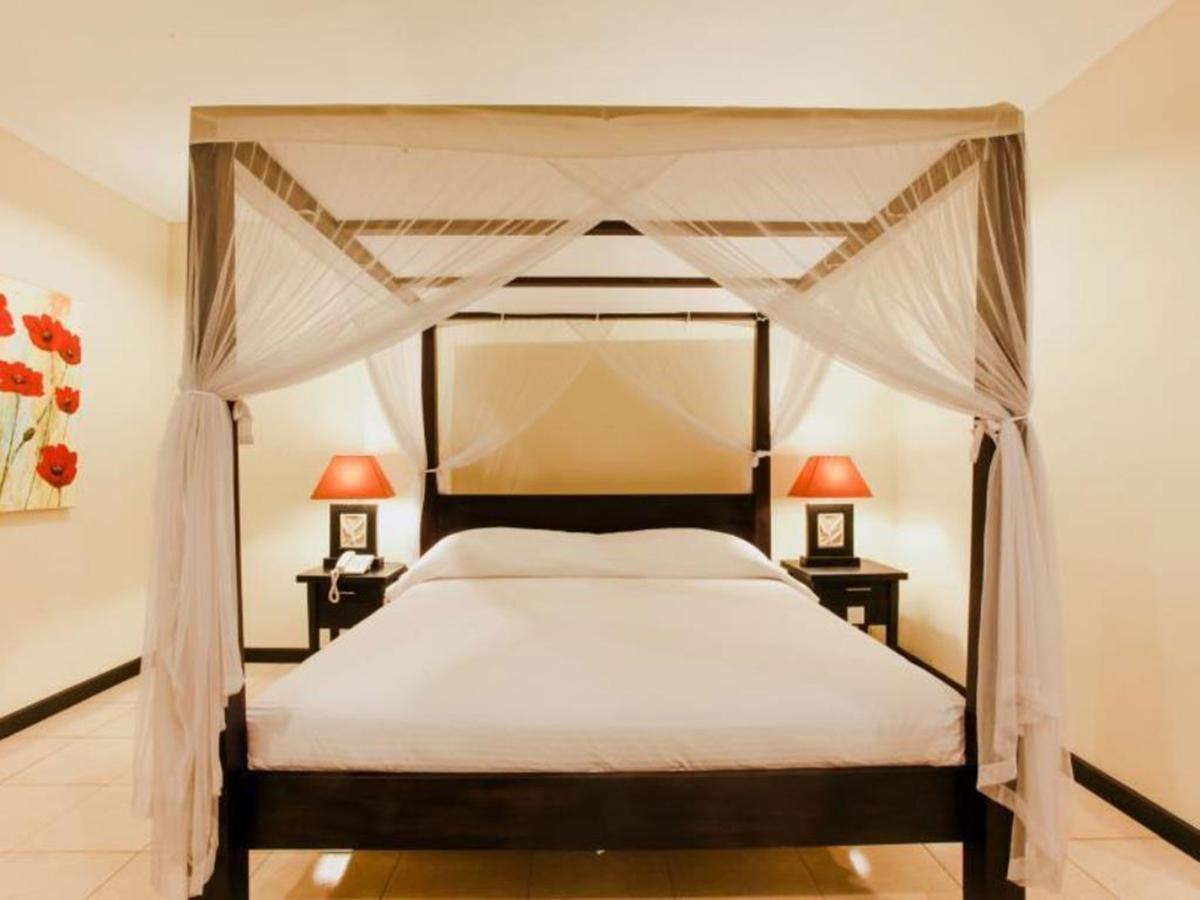 Hotel Intansari Denpasar Eksteriør billede