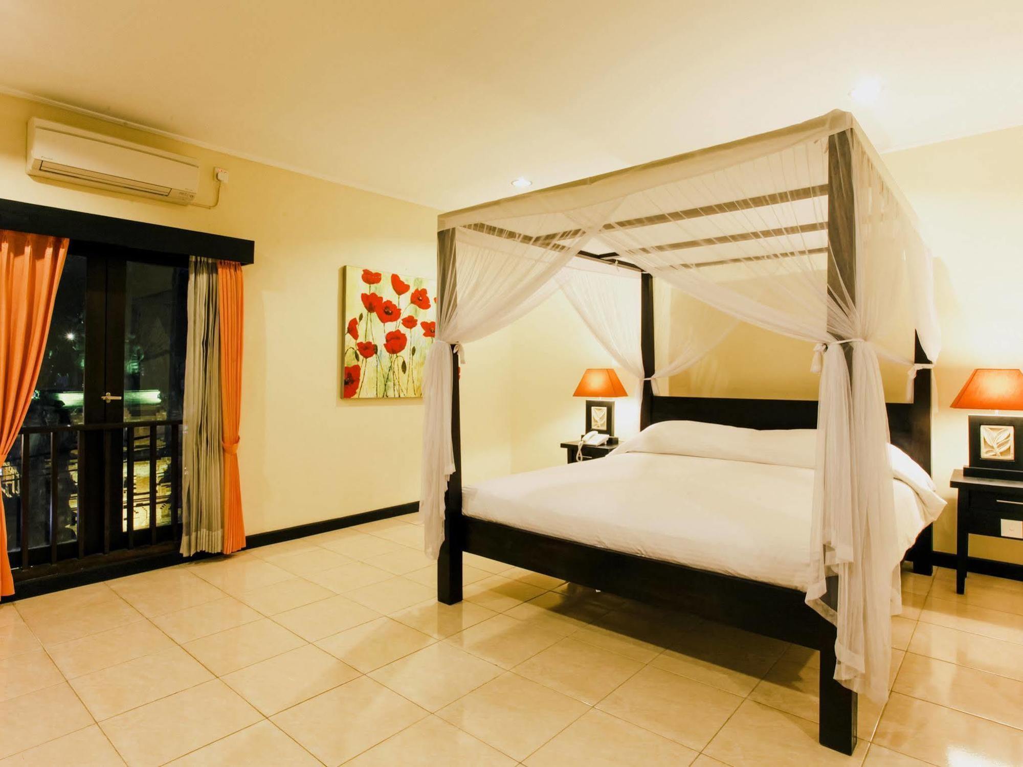 Hotel Intansari Denpasar Eksteriør billede