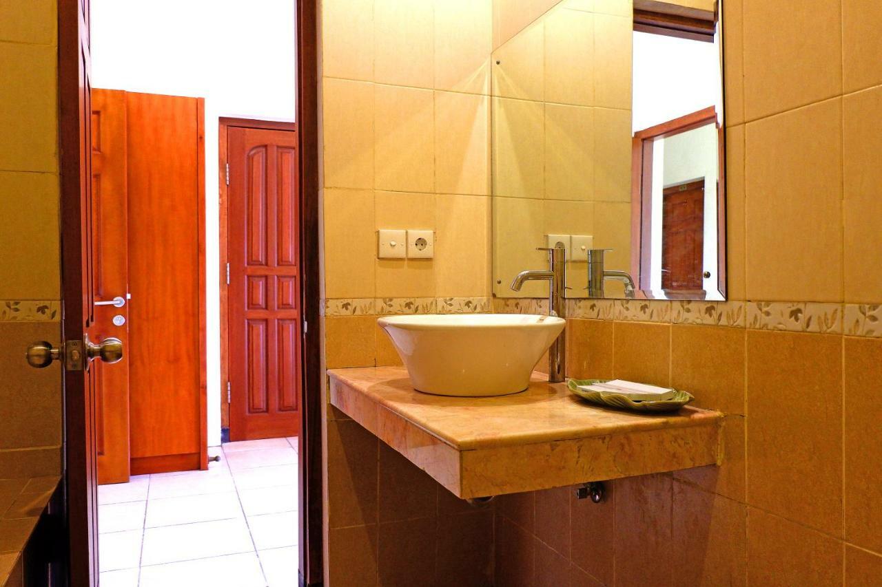 Hotel Intansari Denpasar Eksteriør billede
